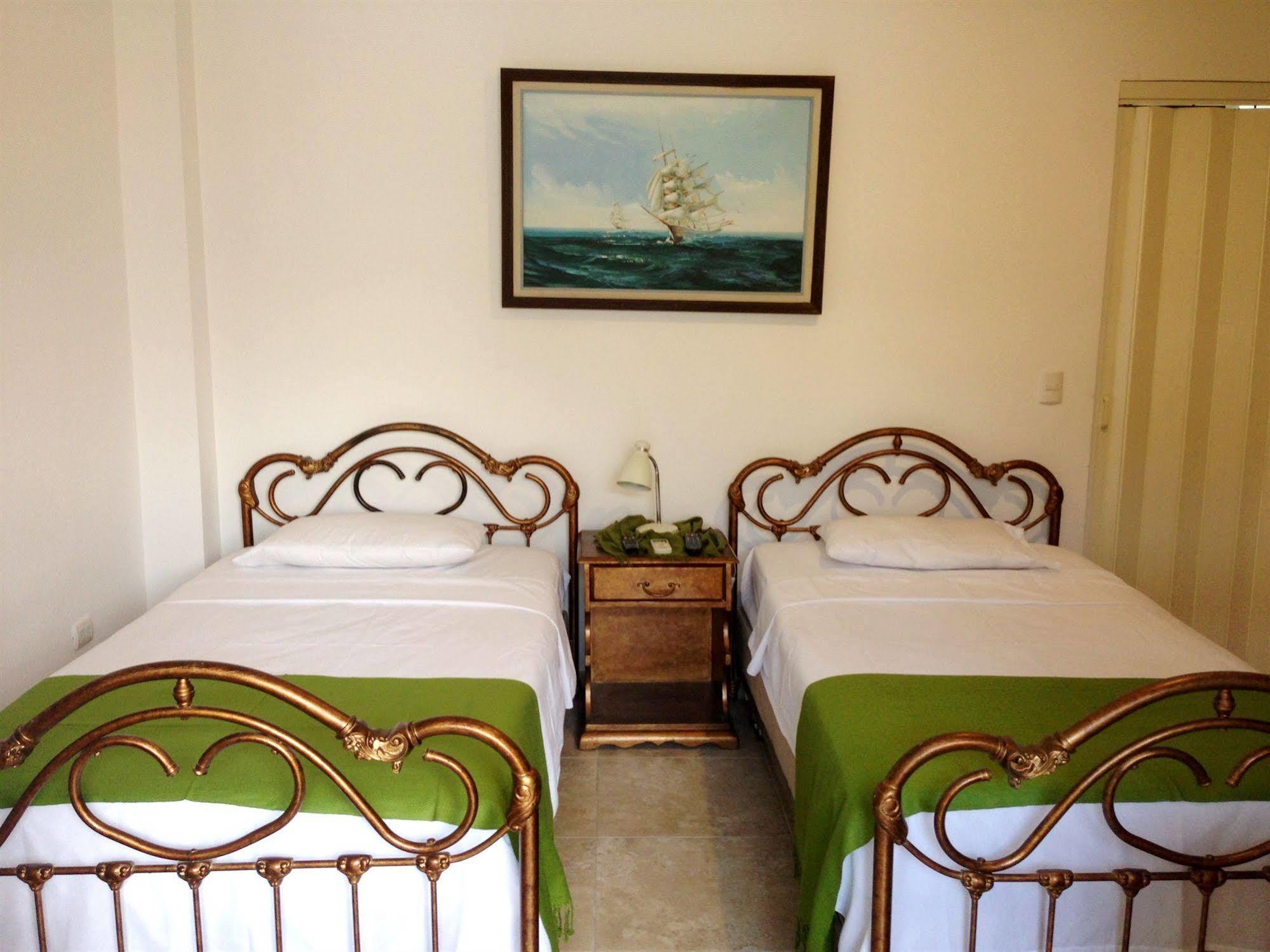 El Patio Suites II Guayaquil Exteriör bild